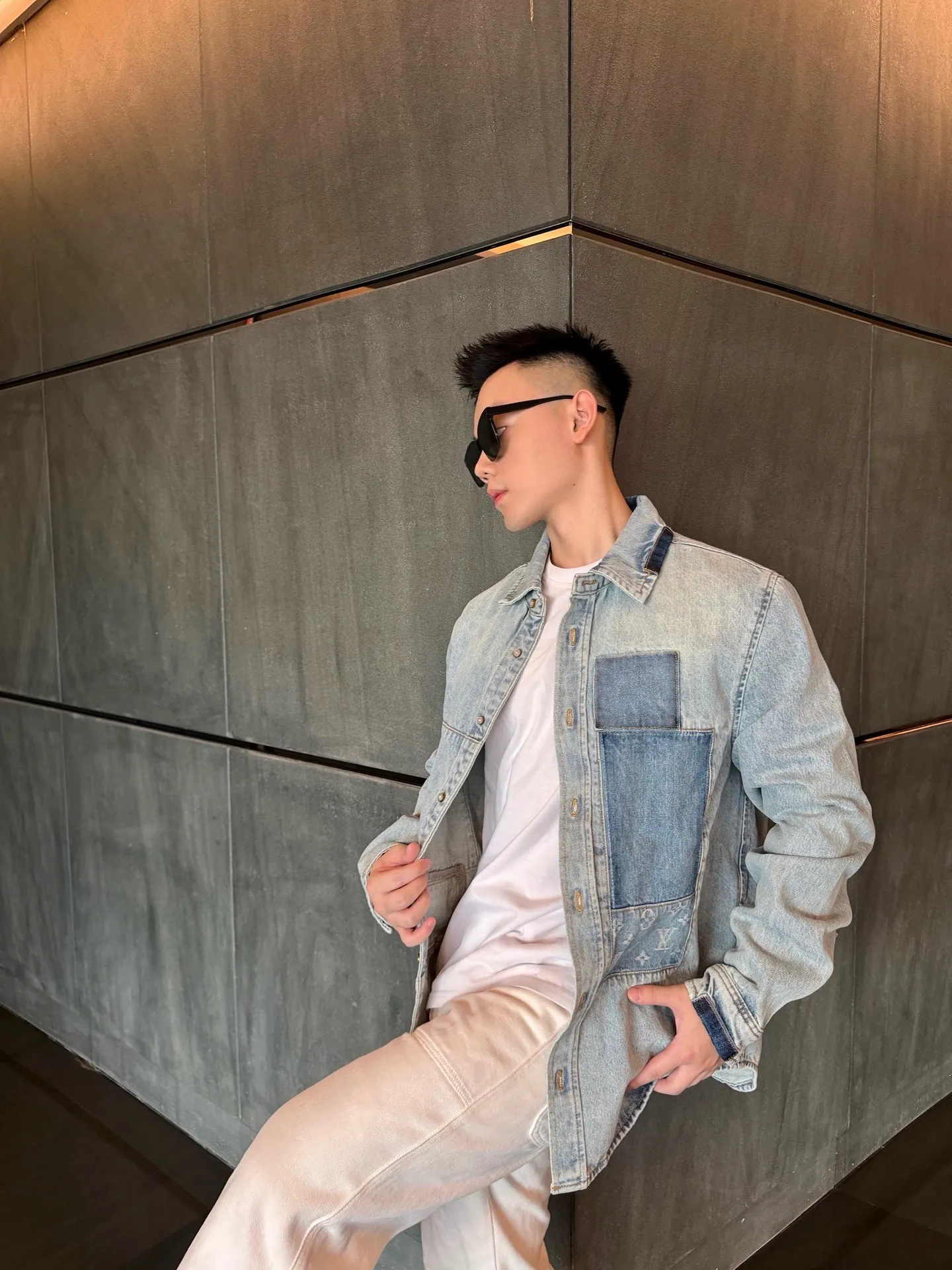 Louis Vuitton/Louis Vuitton presbyopic patchwork denim jacket